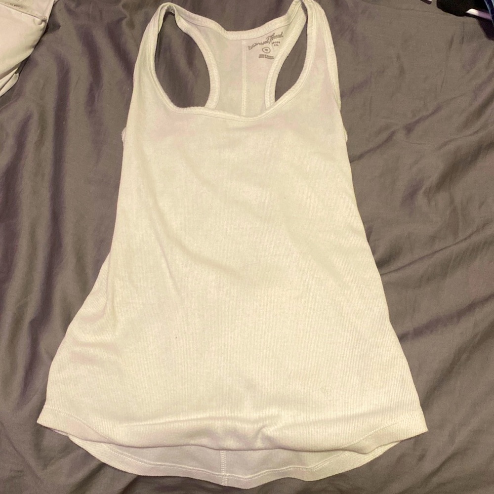 Simple white tank